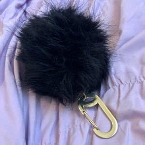 Power bank pompom bag charm